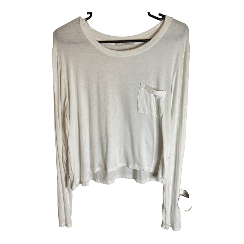 Long sleeve cropped top with front pocket
